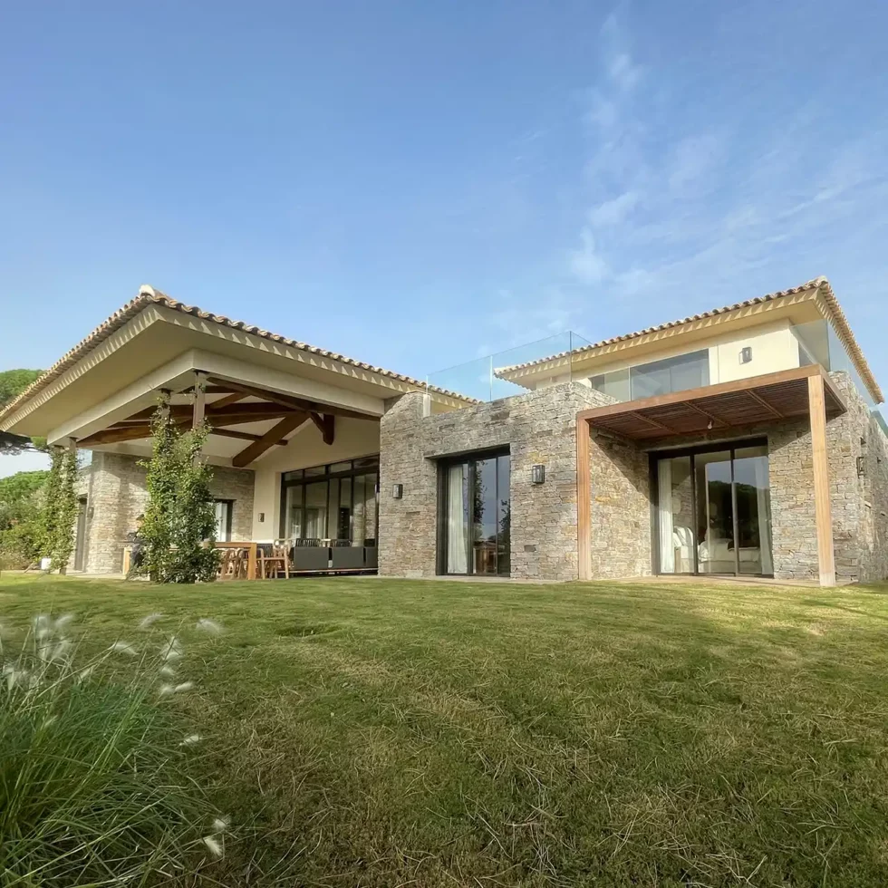 MOE SUD EST, maitrise d'ouvre du sud-est, construction, rénovation, réhabilitation.